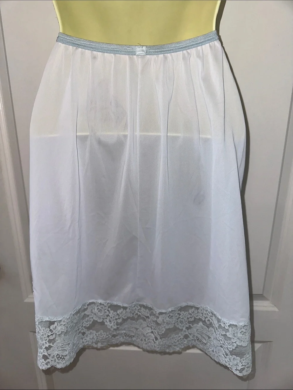 Vintage 60s Vanity Fair Light Blue Lace-Hem Mini Half Slip - Picture 5 of 9